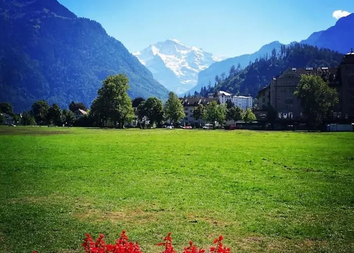 Lejlighed Thun Alps Scenic Views And Concierge By Swisshut *